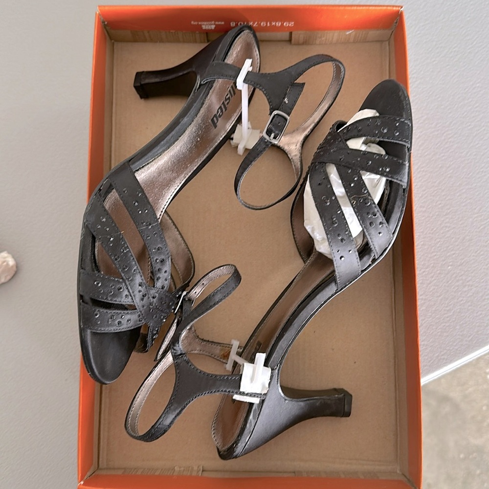 Women’s Heels Black